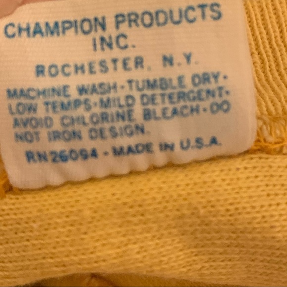 Rare Vintage 70’s Champion Central Michigan CMU Football Tee-Shirt Size M Yellow - Picture 7 of 8